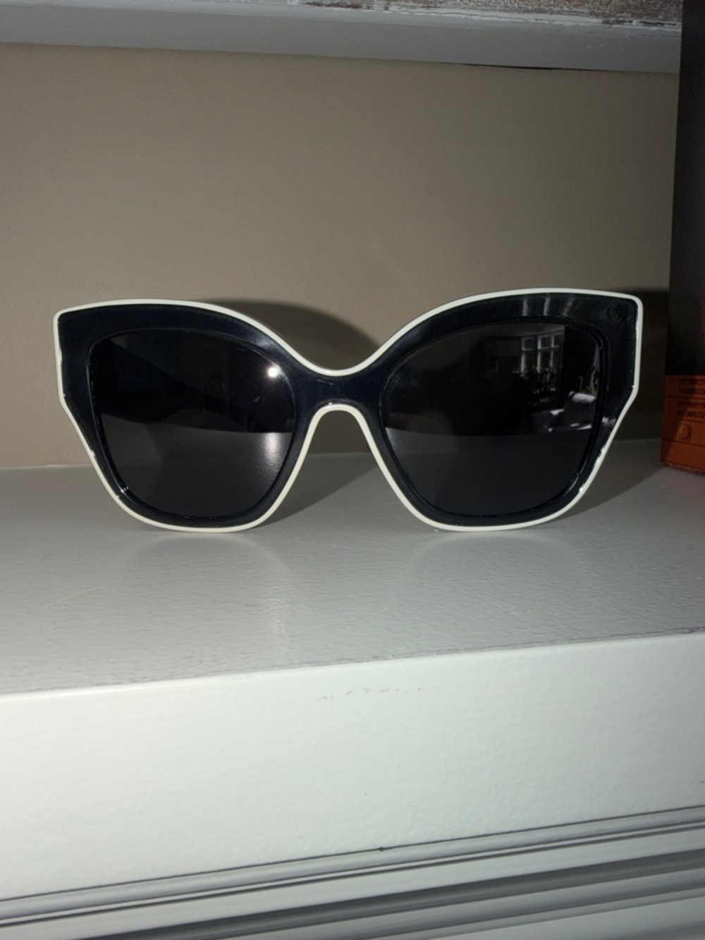 Tory Burch Black Sunglasses with White Trim - Women's - Picture 2 of 9